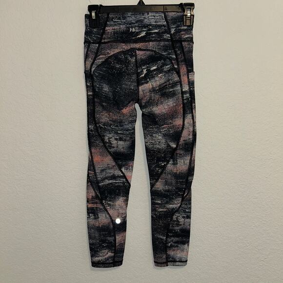 lululemon athletica Black and Pink Leggings - Picture 3 of 8